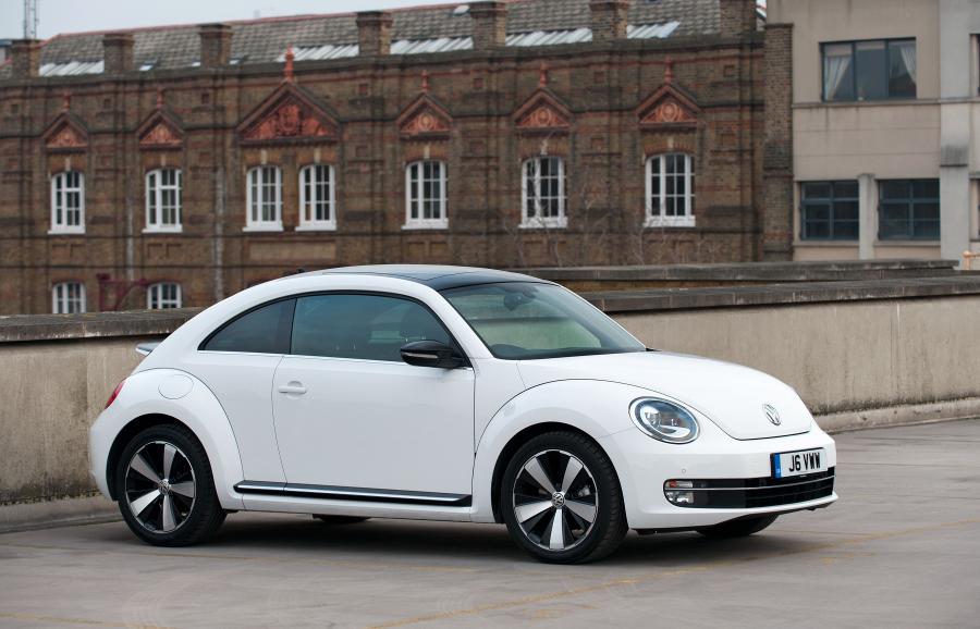  Volkswagen Beetle 2011 года  (UK) (фото 25 из 39)